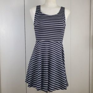 Forever 21 Fit & Flare Dress Size Small